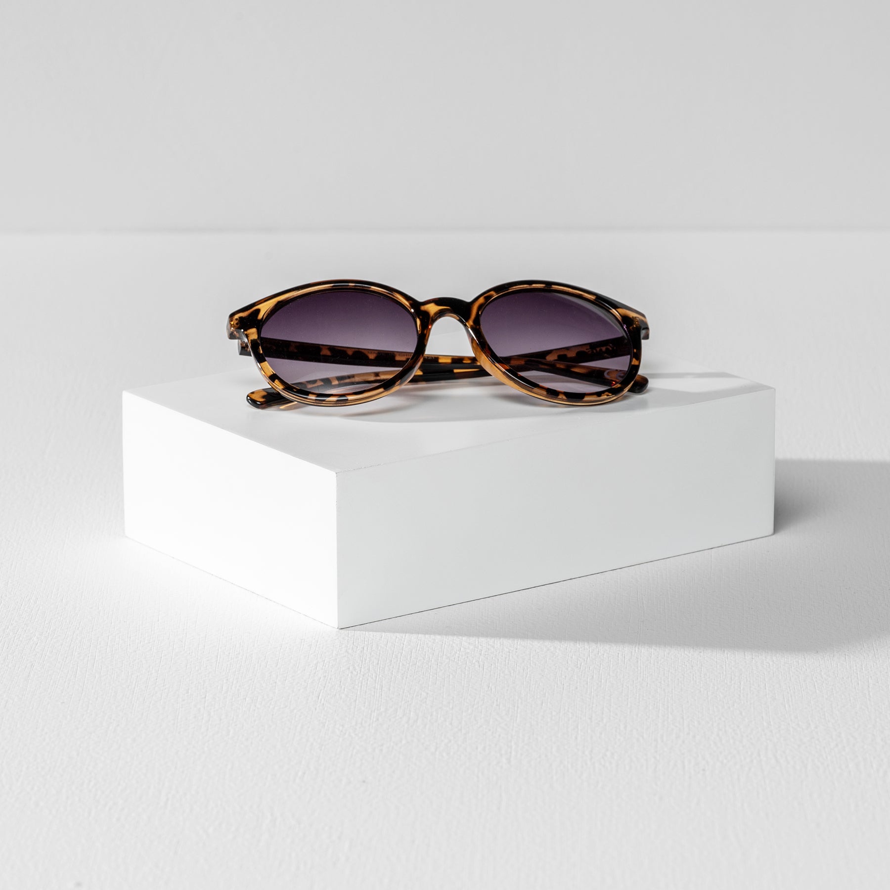 Photography Riser Glasses Box